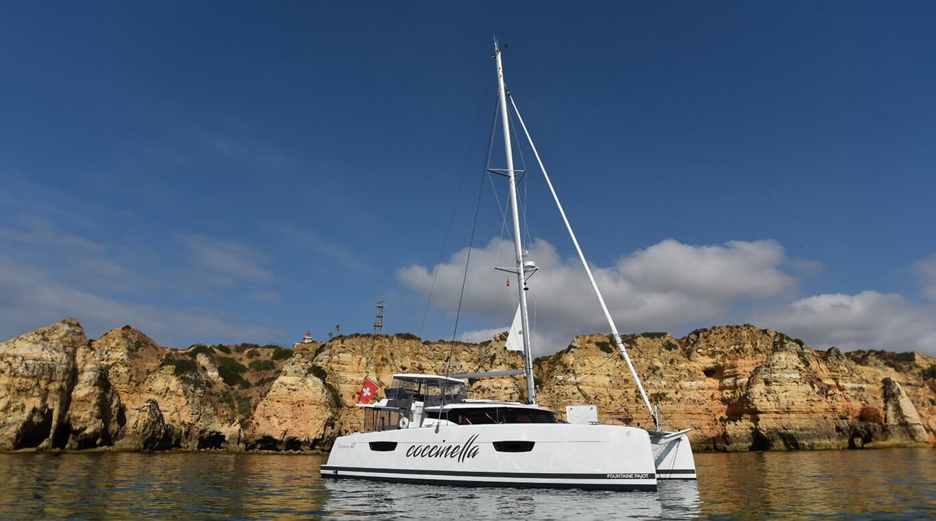 Coccinella Yacht auf dem Meer