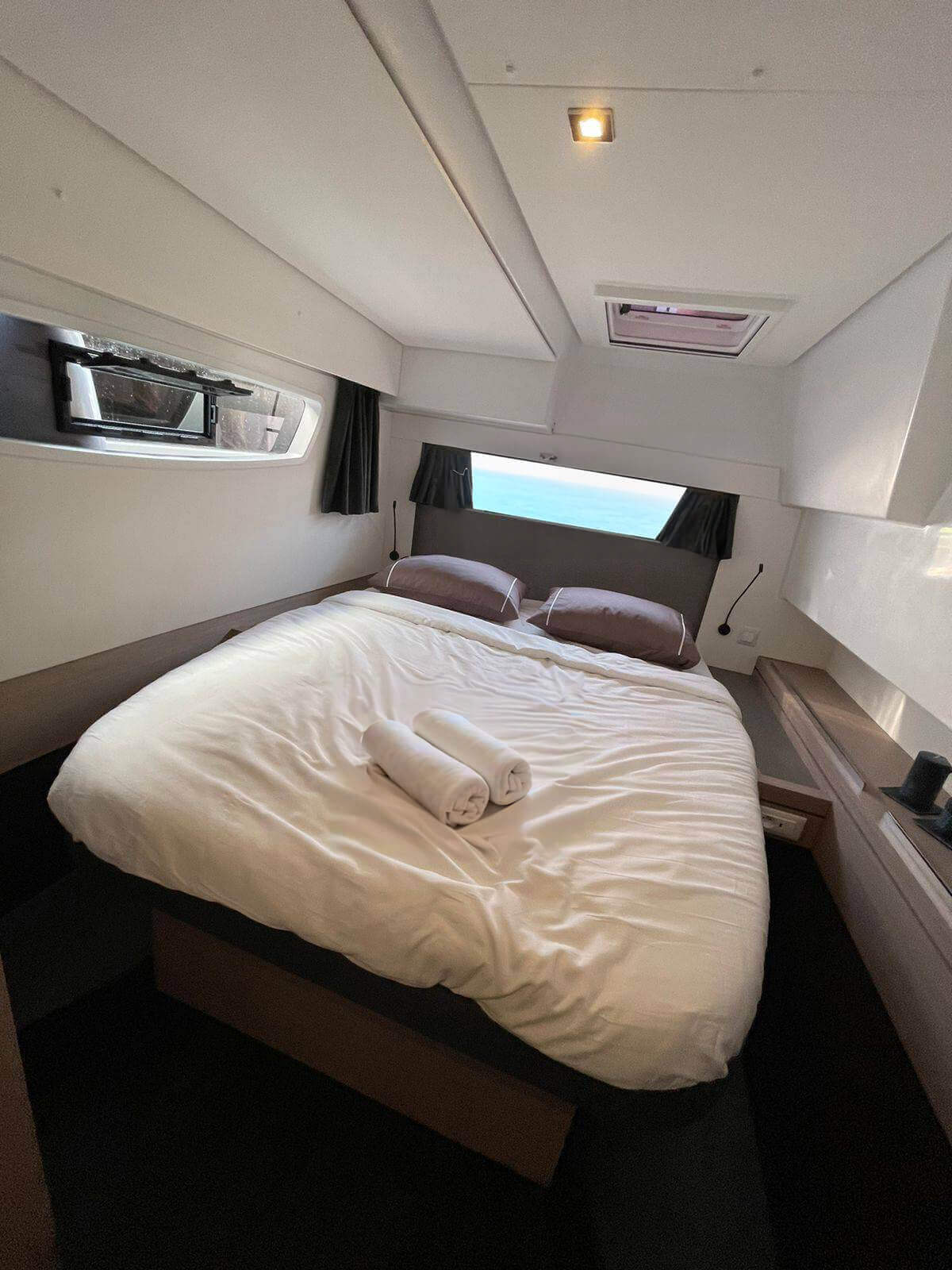 Schlafzimmer 1 auf der Coccinella Yacht