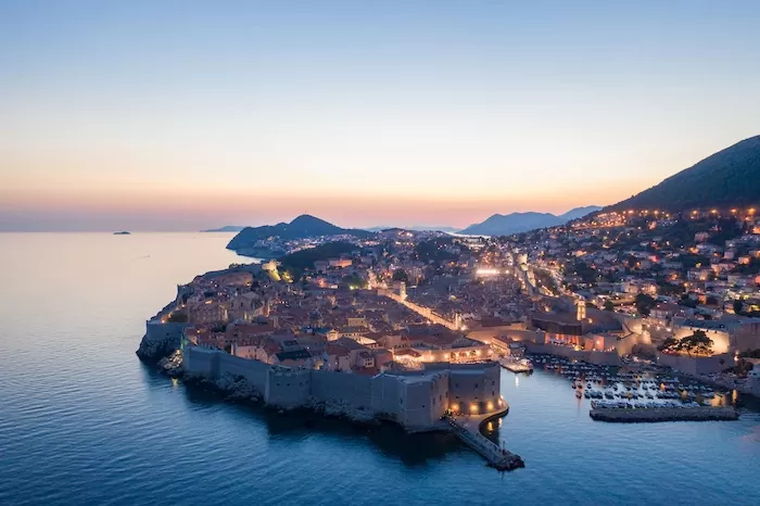 Dubrovnik in Kroatien mit den beeindruckenden Stadtmauern