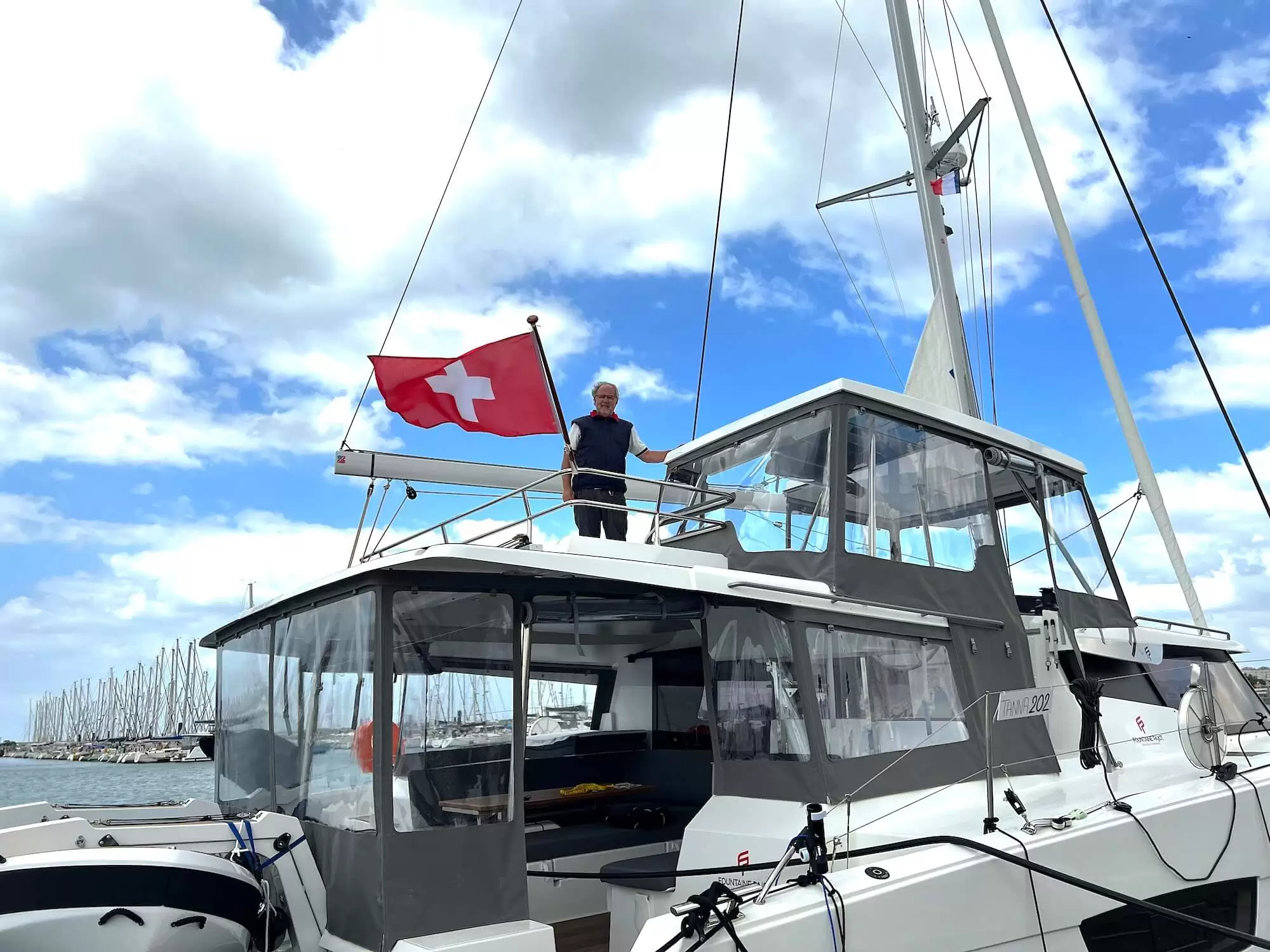 Unser Abenteuer beginnt: Die Überfahrt der Yacht Coccinella über die Biskaya